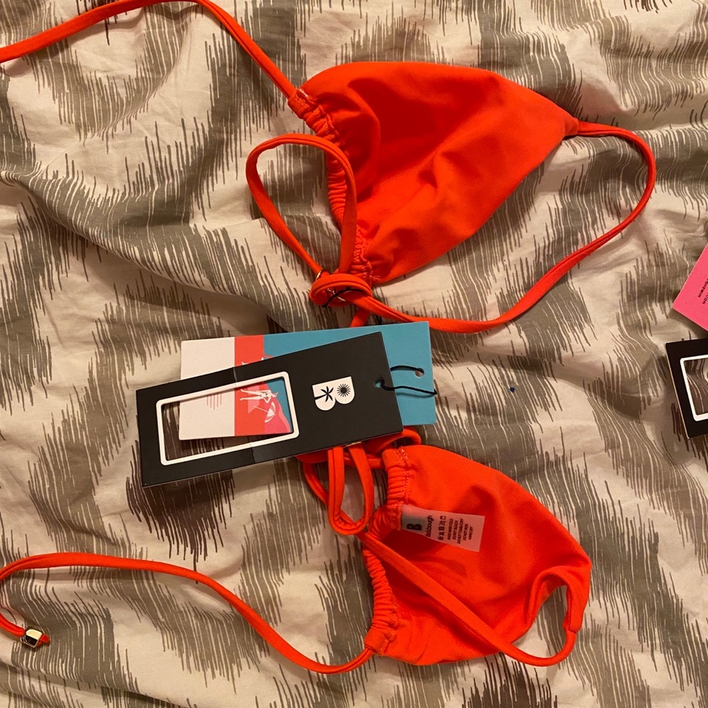 NWT Blackbough Liv triangle bikini top